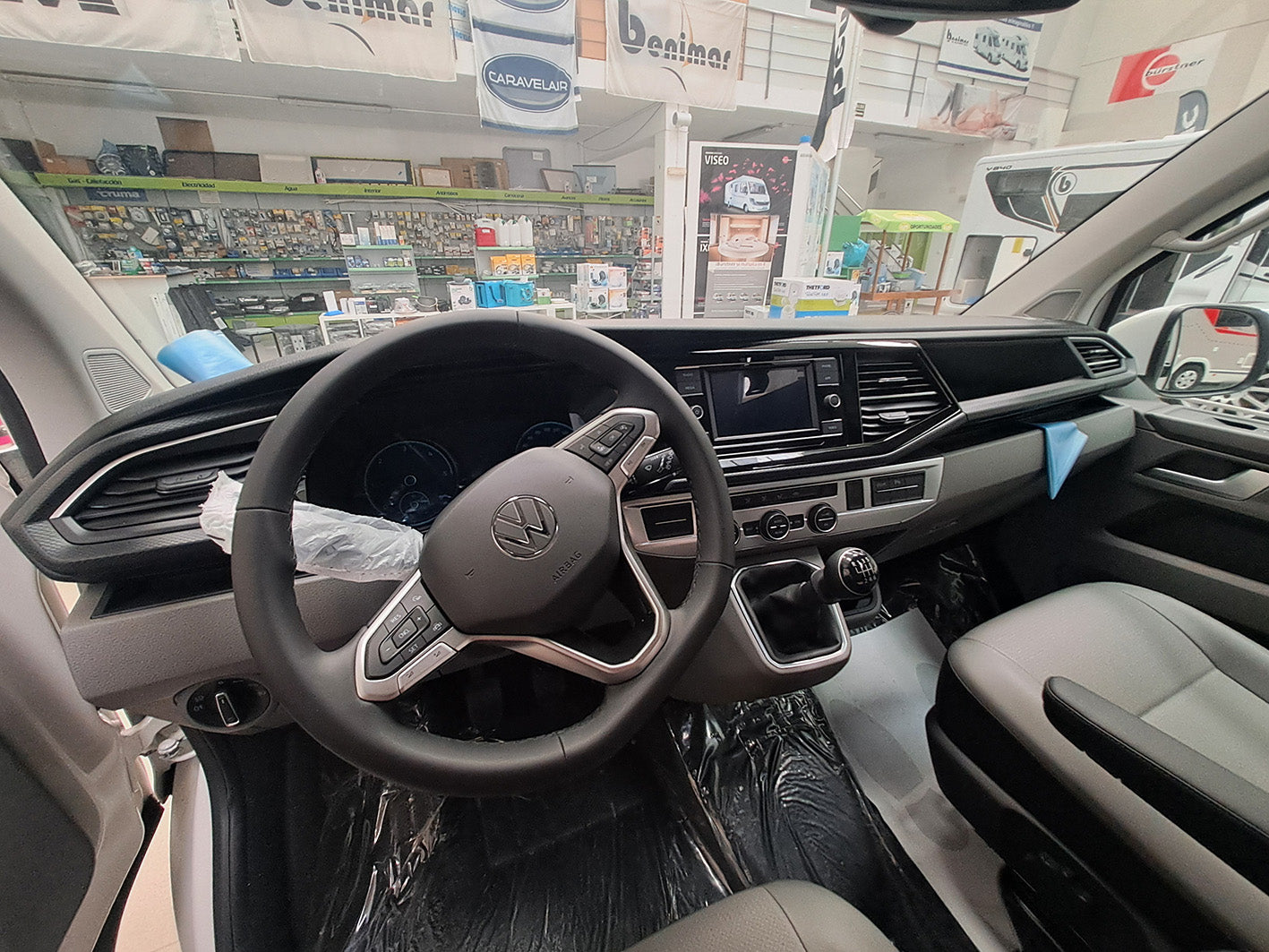 Volkswagen T-BUDDY Caravelle